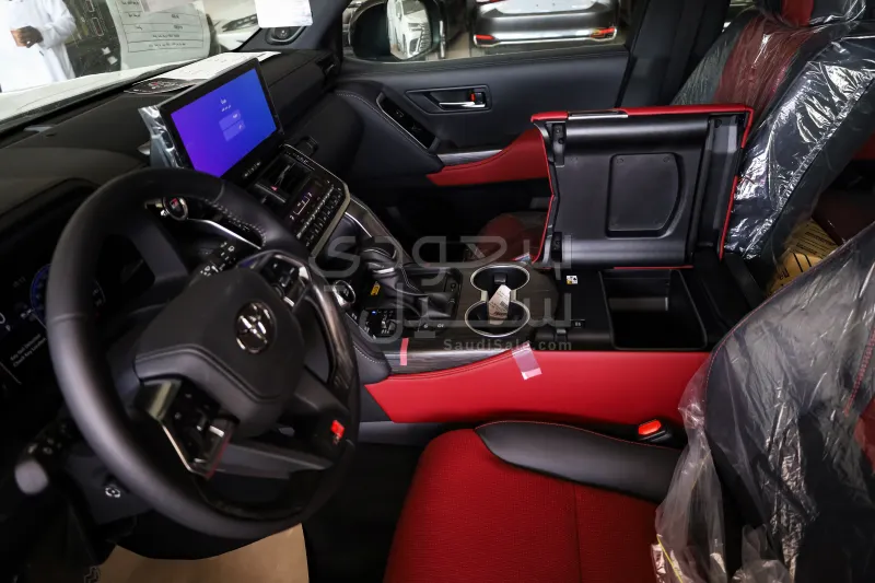 2025 تويوتا لاند كروزر جي ار سبورت