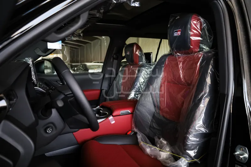 2025 تويوتا لاند كروزر جي ار سبورت