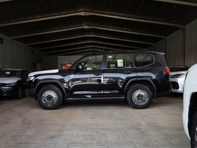 2025 تويوتا لاند كروزر جي ار سبورت