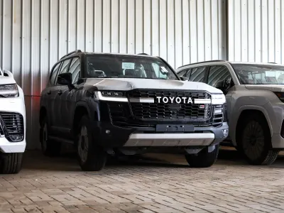 2025 تويوتا لاند كروزر جي ار سبورت