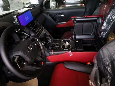 2025 تويوتا لاند كروزر جي ار سبورت