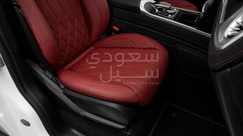 2024 مرسيدس - بنز جي 63 أي إم جي