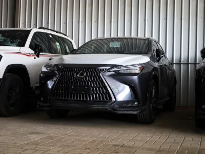 2025 لكزس إن إكس 350