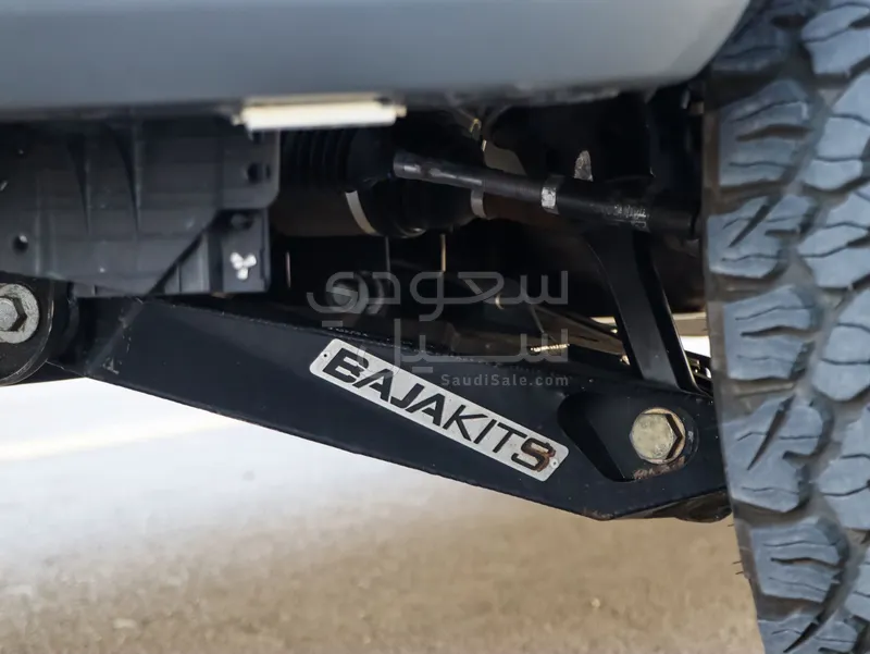 2021 فورد اف 150 اكس ال تي