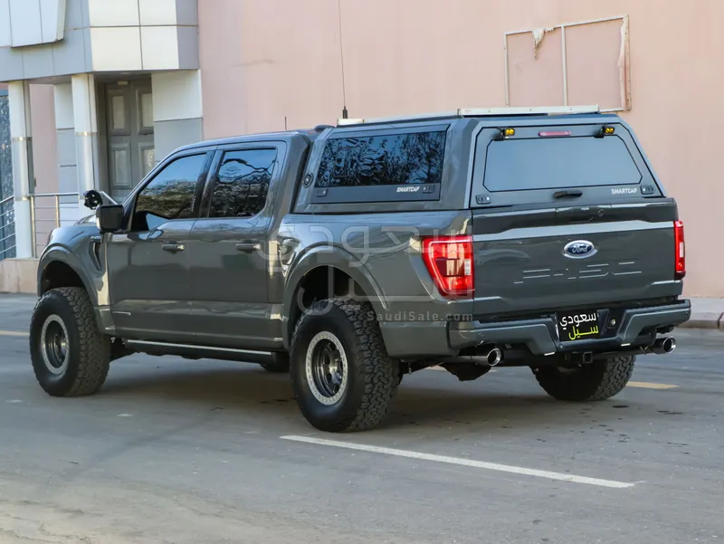 2021 فورد اف 150 اكس ال تي