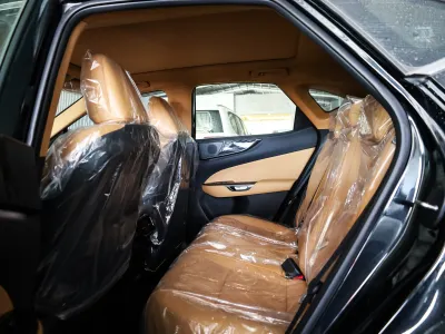 2025 لكزس إن إكس 350