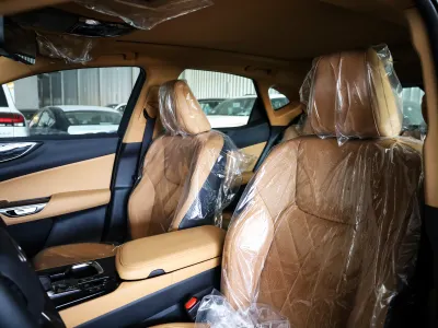 2025 لكزس إن إكس 350