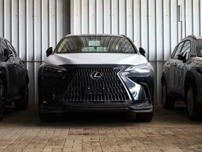 2025 لكزس إن إكس 350