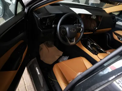 2025 لكزس إن إكس 350