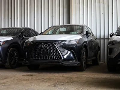 2025 لكزس إن إكس 350