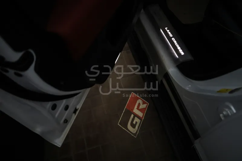 2025 تويوتا لاند كروزر جي ار سبورت