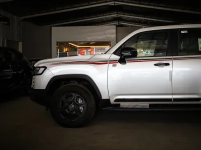 2025 تويوتا لاند كروزر جي ار سبورت