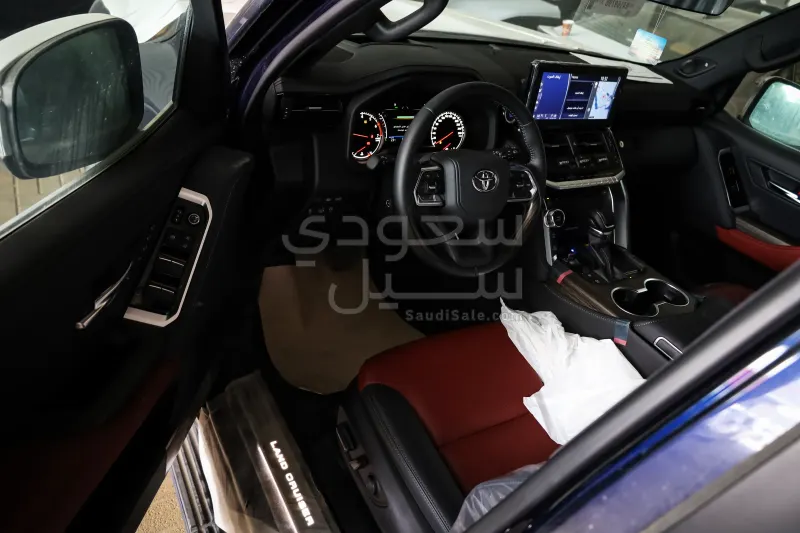 2024 تويوتا لاند كروزر في اكس ار