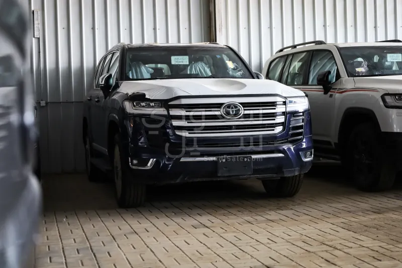 2024 تويوتا لاند كروزر في اكس ار