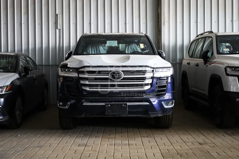 2024 تويوتا لاند كروزر في اكس ار