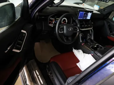 2024 تويوتا لاند كروزر في اكس ار