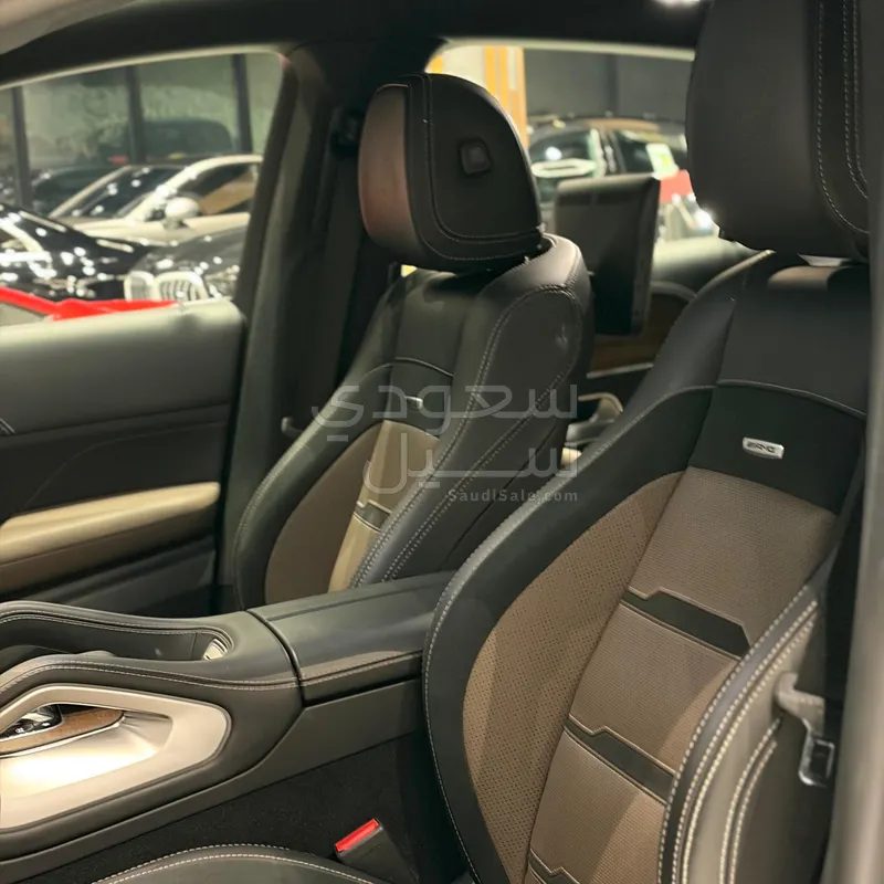 2021 مرسيدس - بنز جي إل إي 63إس أي إم جي