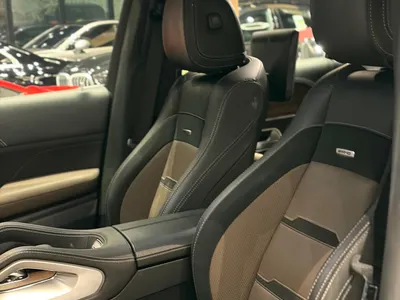 2021 مرسيدس - بنز جي إل إي 63إس أي إم جي