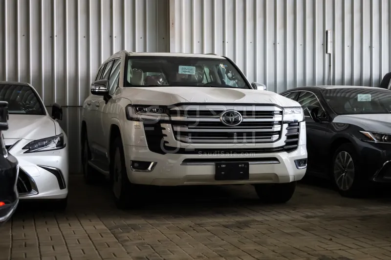 2024 تويوتا لاند كروزر في اكس