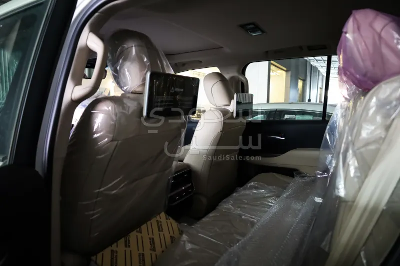 2024 تويوتا لاند كروزر في اكس