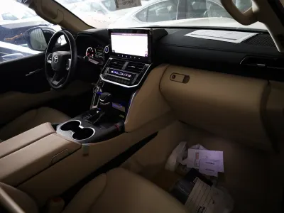 2024 تويوتا لاند كروزر في اكس