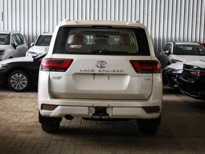 2024 تويوتا لاند كروزر في اكس