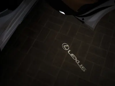 2025 لكزس إي إس 250