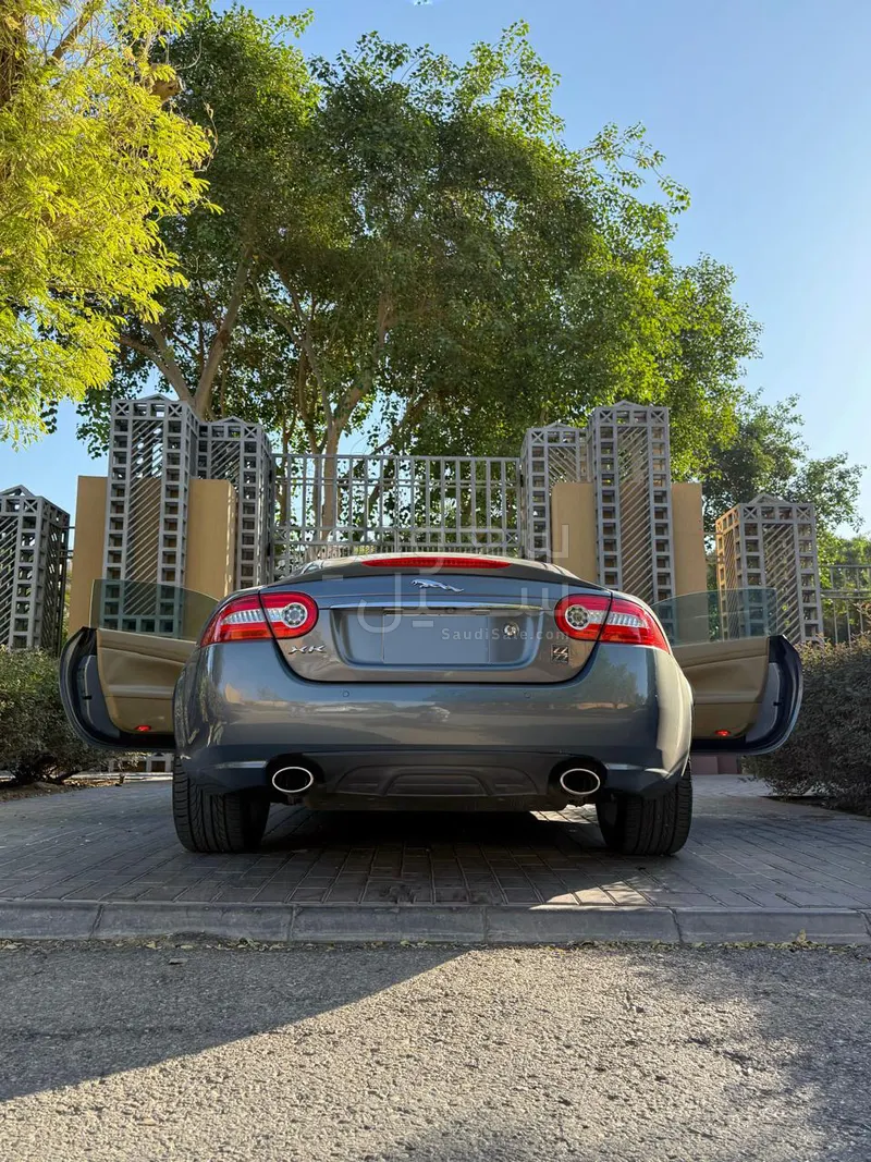 2013 جاكوار اكس كي