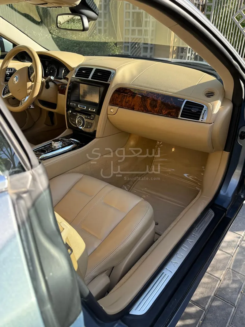 2013 جاكوار اكس كي