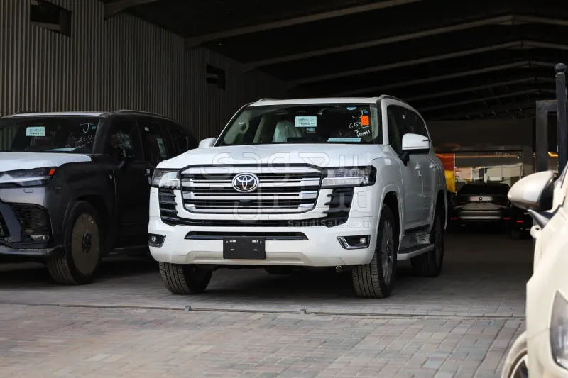 2025 تويوتا لاند كروزر جي اكس ار