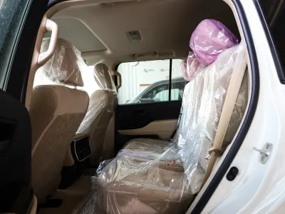 2025 تويوتا لاند كروزر جي اكس ار