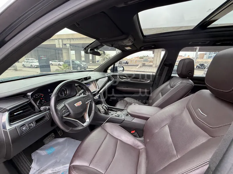 2020 كاديلاك اكس تي 6