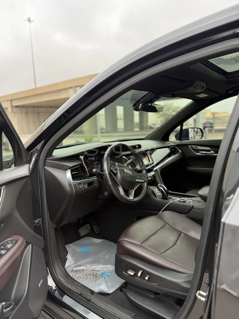 2020 كاديلاك اكس تي 6