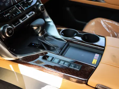 2025 لكزس إل إكس 600