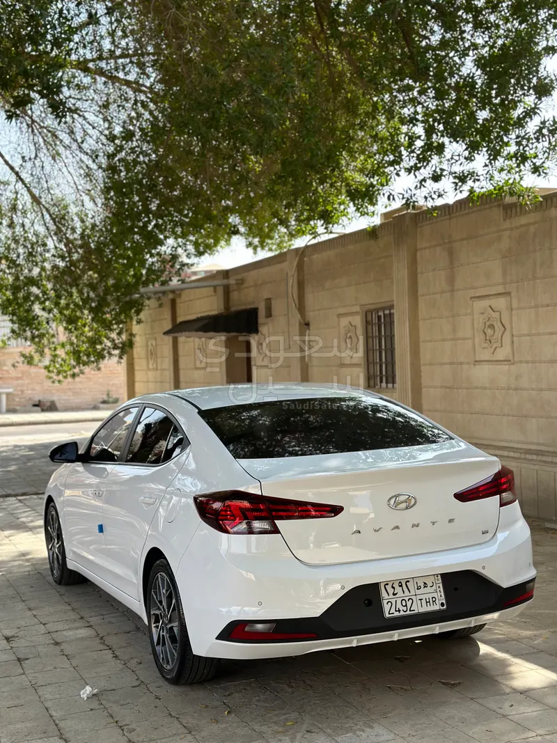 2020 هيونداي النترا