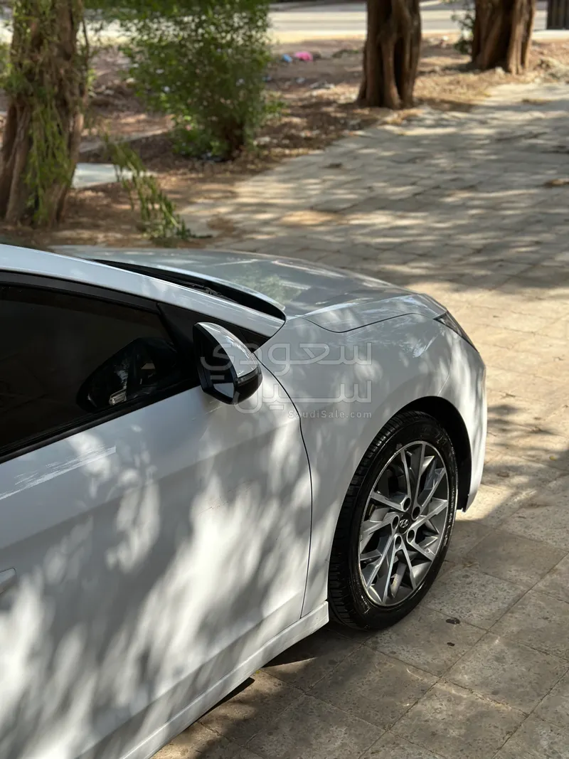 2020 هيونداي النترا