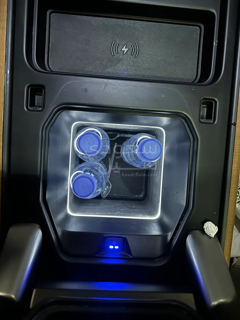 2020 لاند روفر ديفيندر 110