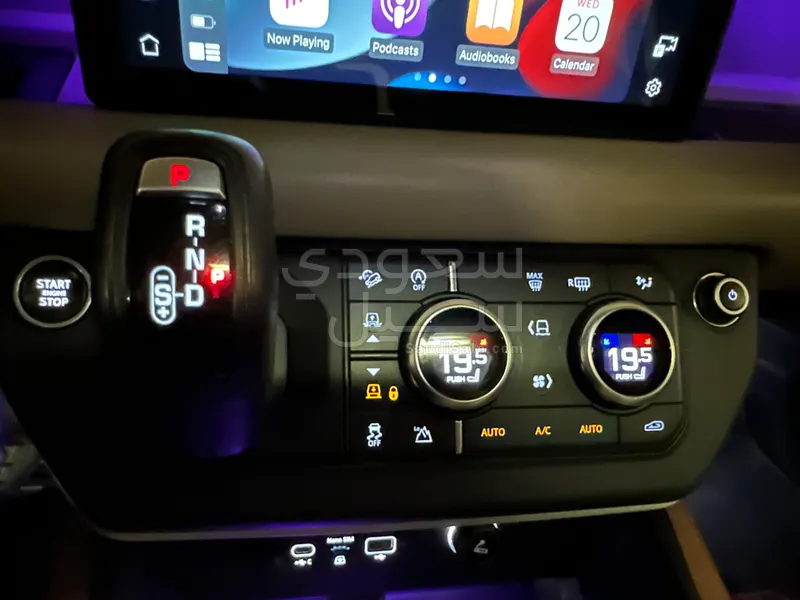 2020 لاند روفر ديفيندر 110