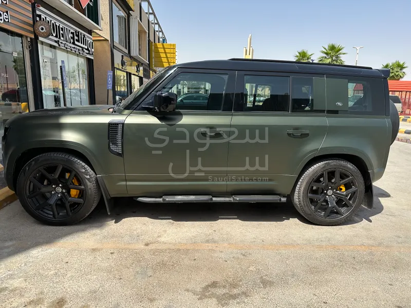 2020 لاند روفر ديفيندر 110