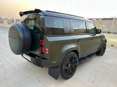 2020 لاند روفر ديفيندر 110