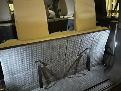 2020 لاند روفر ديفيندر 110