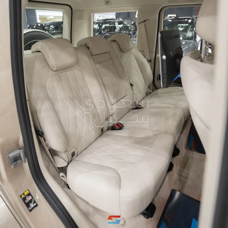 2025 مرسيدس - بنز جي 63 أي إم جي