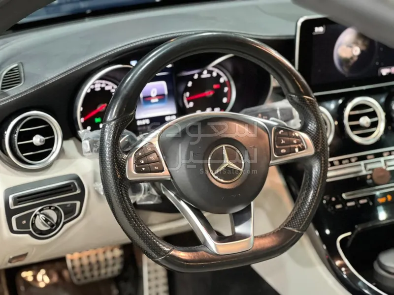 2017 مرسيدس - بنز سي 300