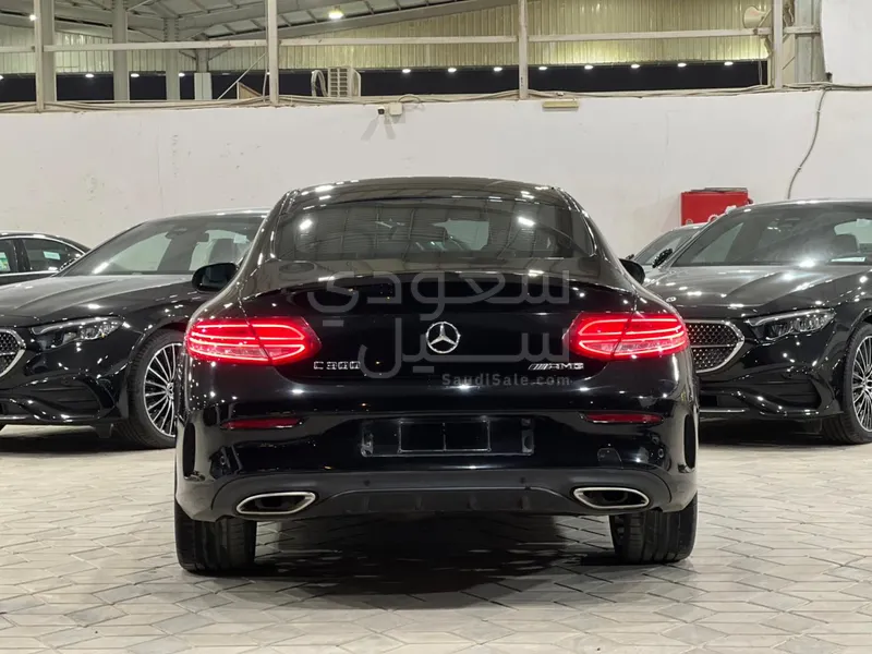 2017 مرسيدس - بنز سي 300
