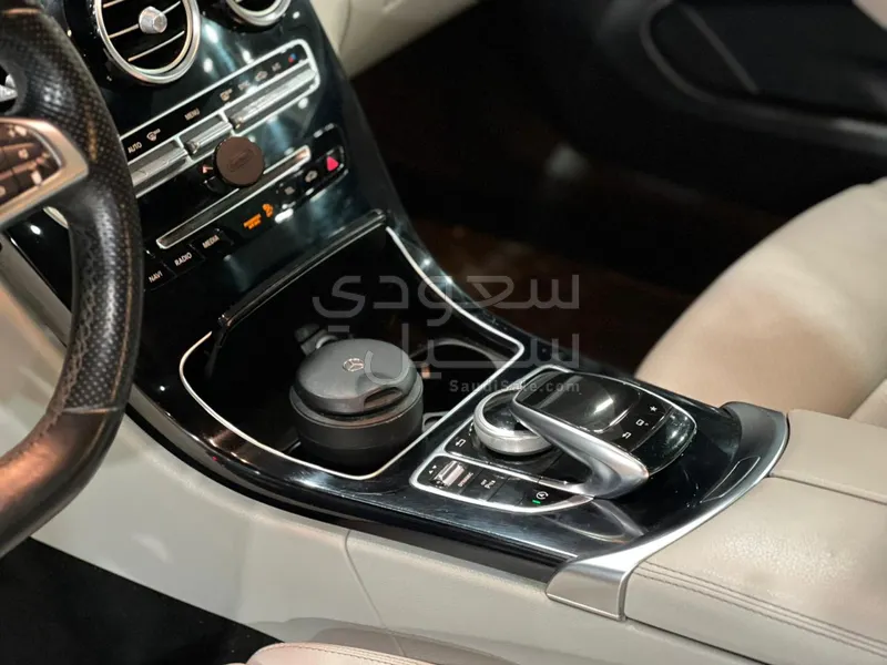 2017 مرسيدس - بنز سي 300