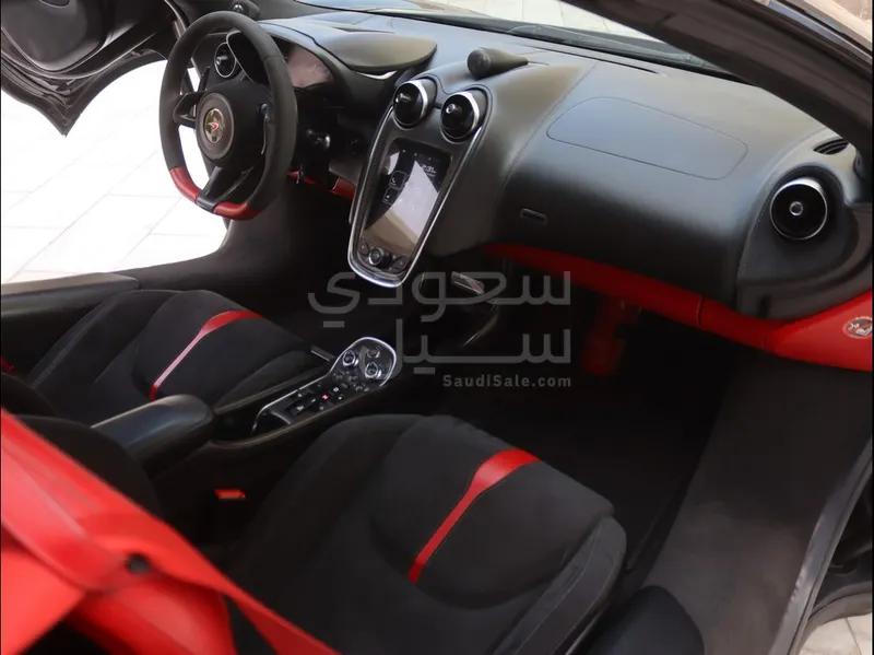 2018 مكلارين 570 اس سبايدر