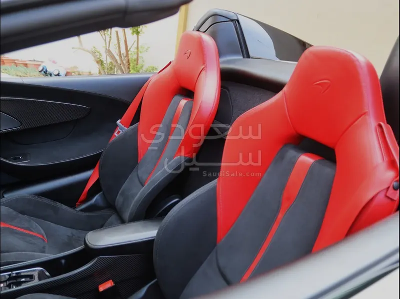 2018 مكلارين 570 اس سبايدر