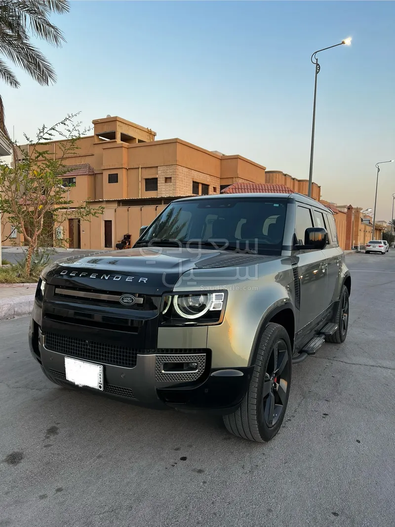 2020 لاند روفر ديفيندر اكس 110
