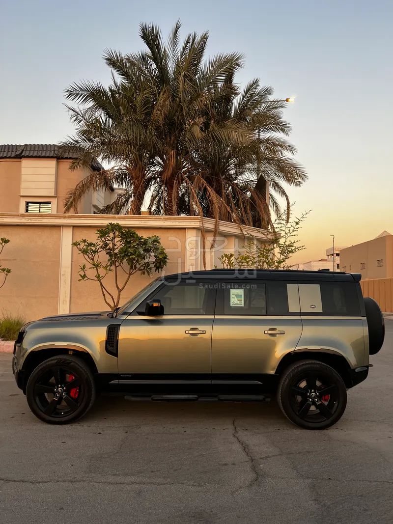 2020 لاند روفر ديفيندر اكس 110