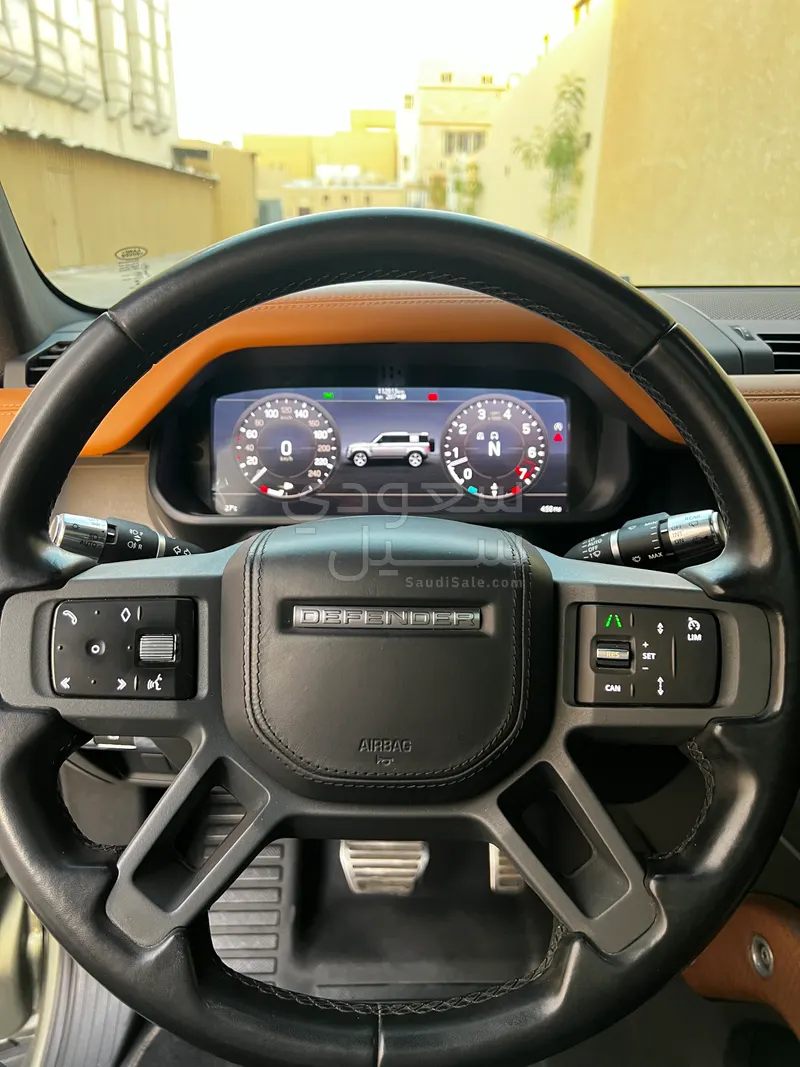 2020 لاند روفر ديفيندر اكس 110
